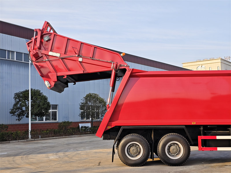 HOWO rear loader truck rear hooper