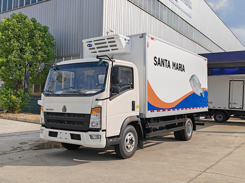 HOWO 5tons seafood freezer truck HOWO 5tons seafood freezer truck