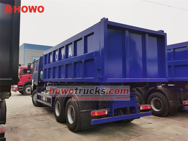 HOWO hook loader truck with 20tons hook device