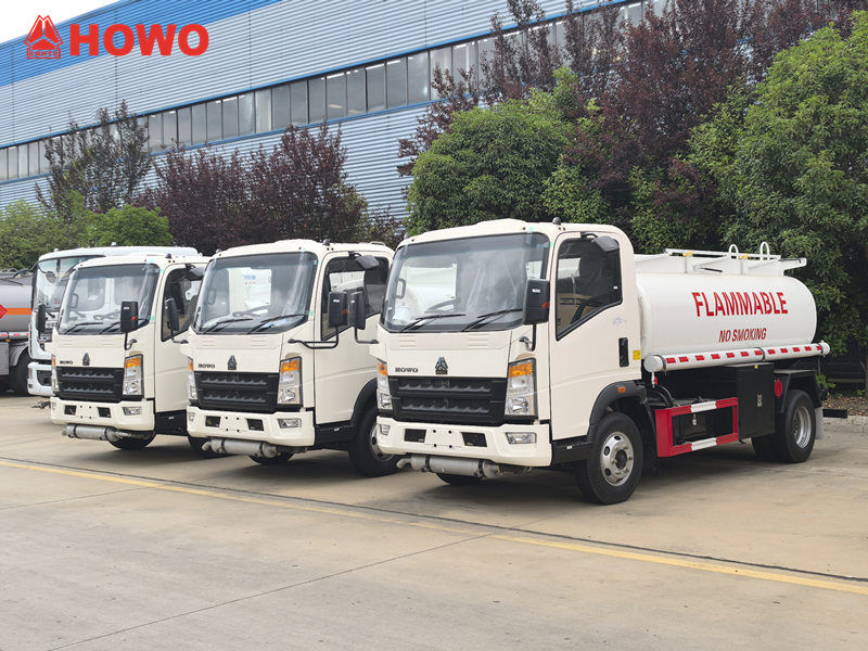 Camion-citerne Howo RHD de 5 m³ à 3 unités