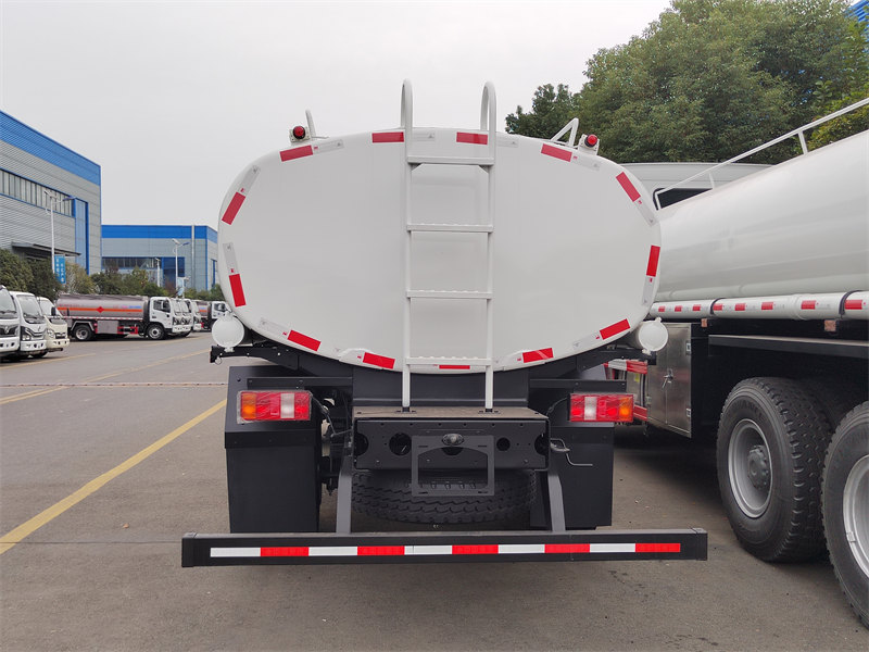 HOWO 8000L drinking water truck HOWO 8000L drinking water truck