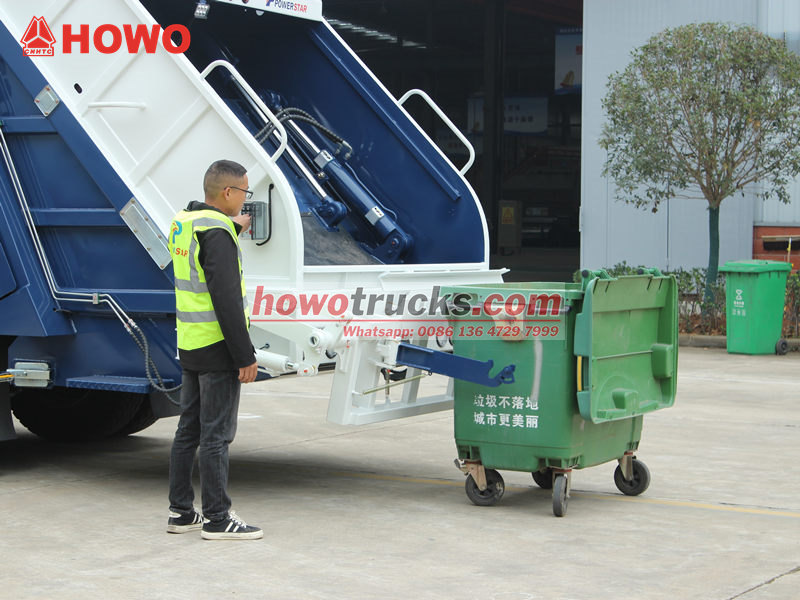 HOWO 20 cubic refuse compactor