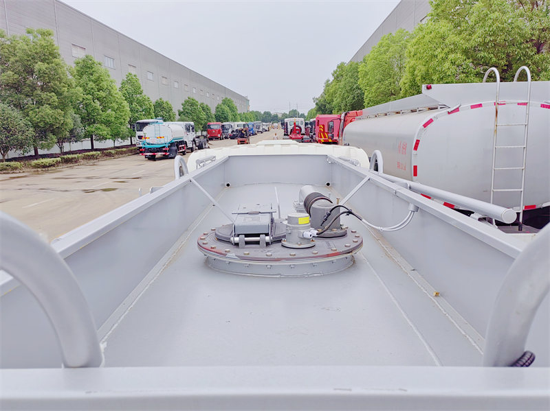 Howo fuel bowser Howo fuel bowser