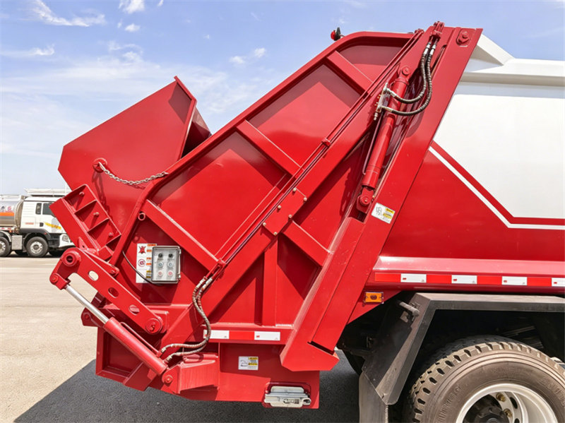 HOWO 12cbm garbage compactor vehicle